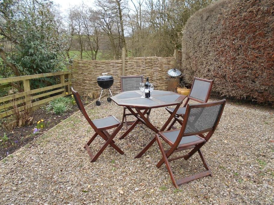 West BurtonThe Granary, Old Corn Mill, Yorkshire Dales公寓 外观 照片