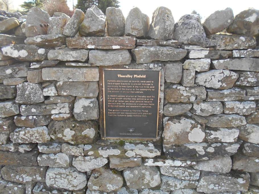 West BurtonThe Granary, Old Corn Mill, Yorkshire Dales公寓 外观 照片